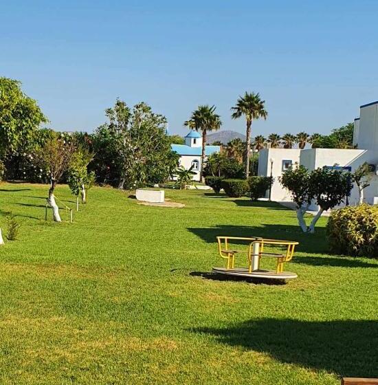 اتاق استاندارد با چشمانداز دریاچه, Tigaki S Star