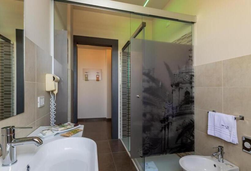 Люкс, Torre Del Sud