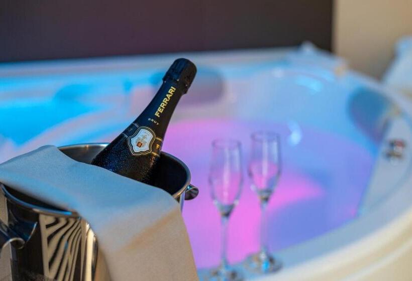 Люкс с гидромассажем, Torre Del Sud