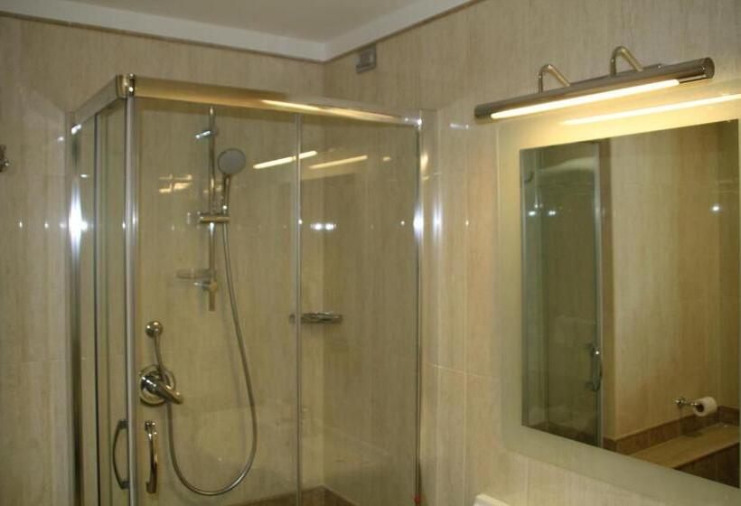 חדר סטנדרט לשלושה, Villaggio Club Altalia