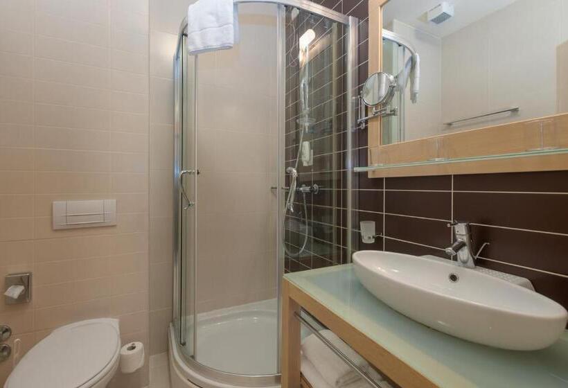 Апартаменты 2 Спальни, Grand Novi Vinodolski Resort