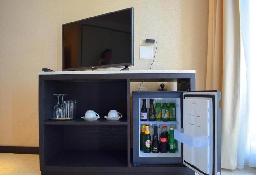 Номер Стандарт Кровать Кинг Адаптированный для Инвалидов, Grand Novi Vinodolski Resort