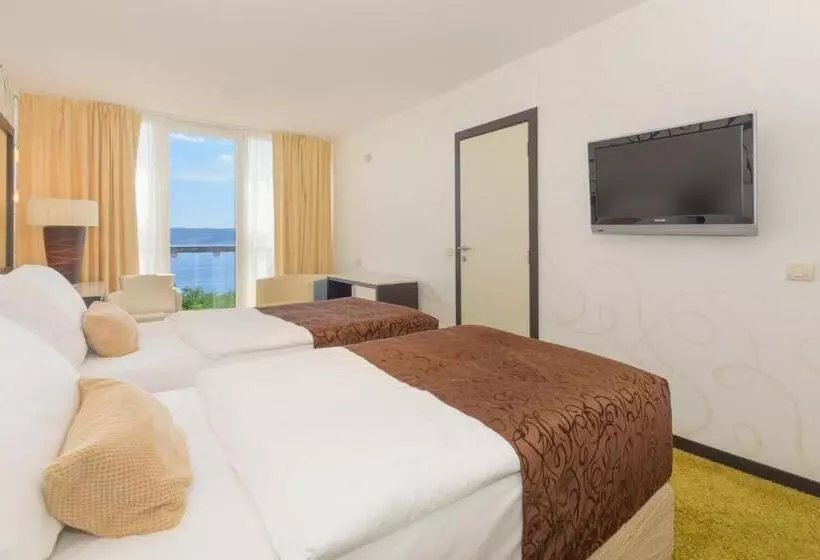 海の見えるダブルベッドスタンダードルーム, Grand Novi Vinodolski Resort