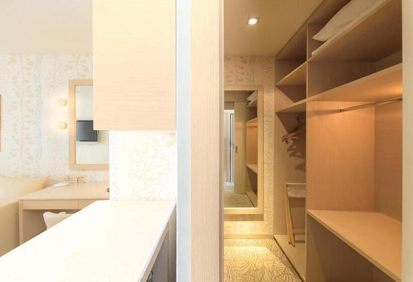 Полулюкс Кровать Кинг, Grand Novi Vinodolski Resort