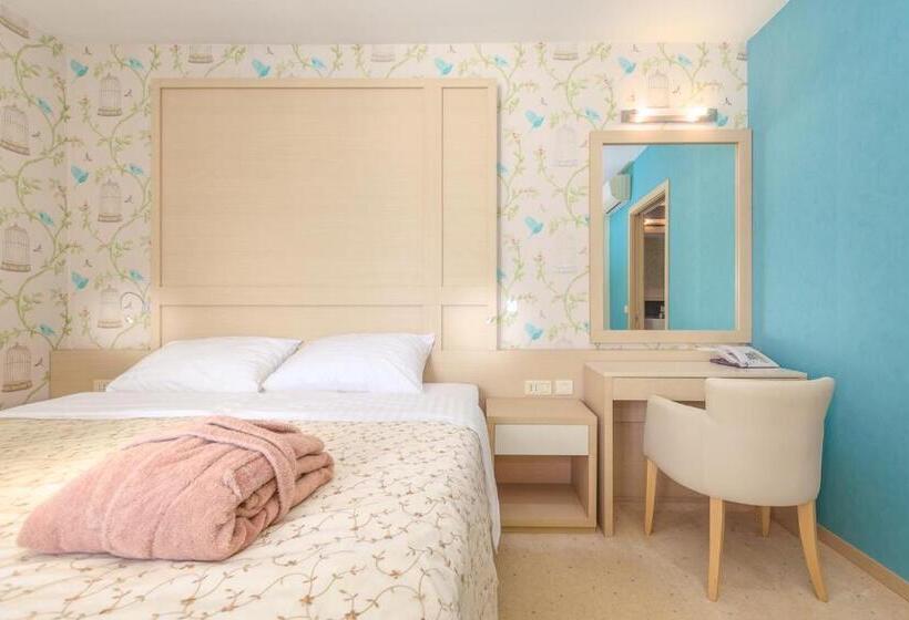 Полулюкс, Grand Novi Vinodolski Resort