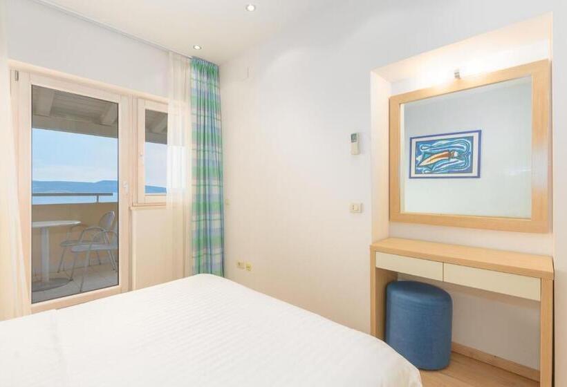 Апартаменты премиум класса с 1 спальней и видом на море, Grand Novi Vinodolski Resort