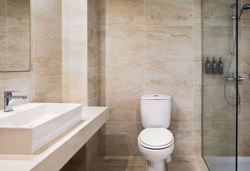Классический Номер Двуспальная Кровать Вид на Море, Ramada Hotel & Suites By Wyndham Ayia Napa