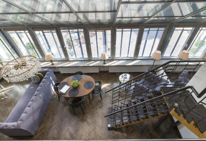 شقة غرفة واحدة, Antique Apartments Plac Szczepański