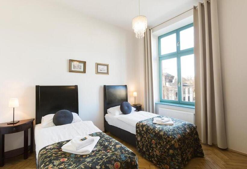 شقة 4 غرف, Antique Apartments Plac Szczepański