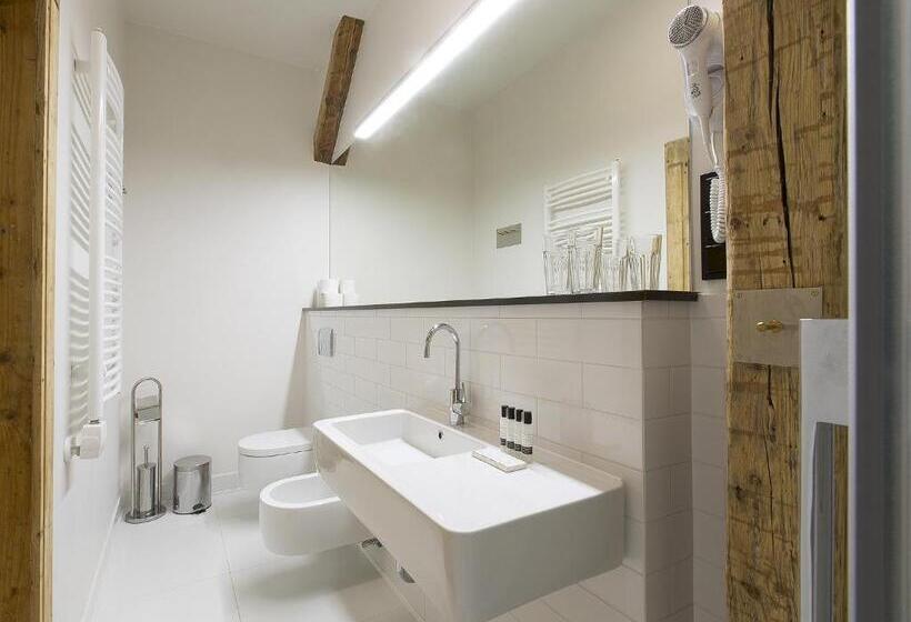 شقة 4 غرف, Antique Apartments Plac Szczepański