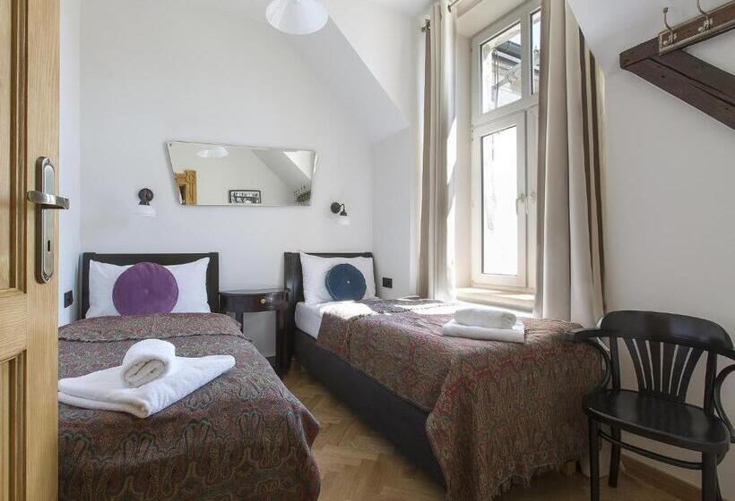 شقة 4 غرف, Antique Apartments Plac Szczepański