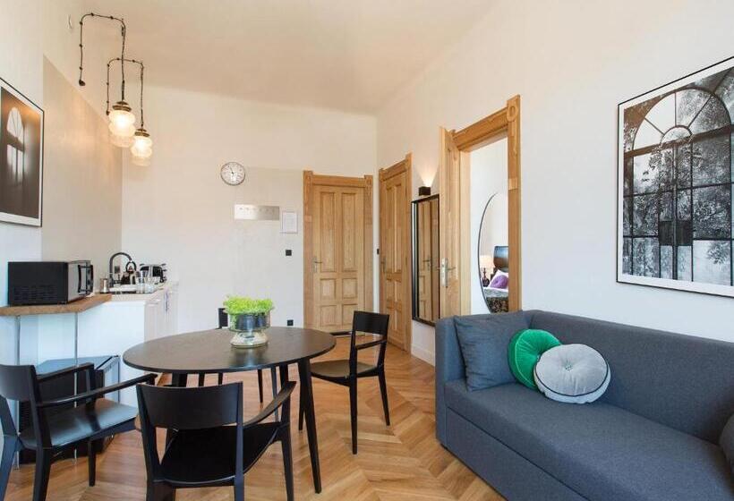 شقة غرفة واحدة, Antique Apartments Plac Szczepański