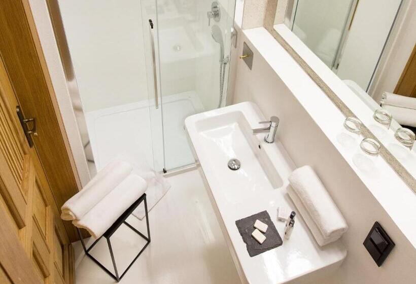 شقة غرفة واحدة, Antique Apartments Plac Szczepański