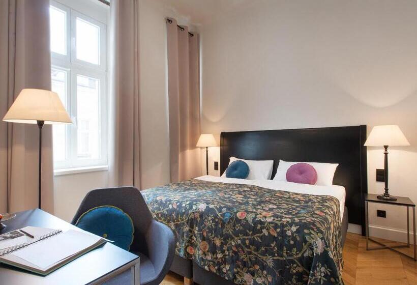 شقة غرفة واحدة, Antique Apartments Plac Szczepański