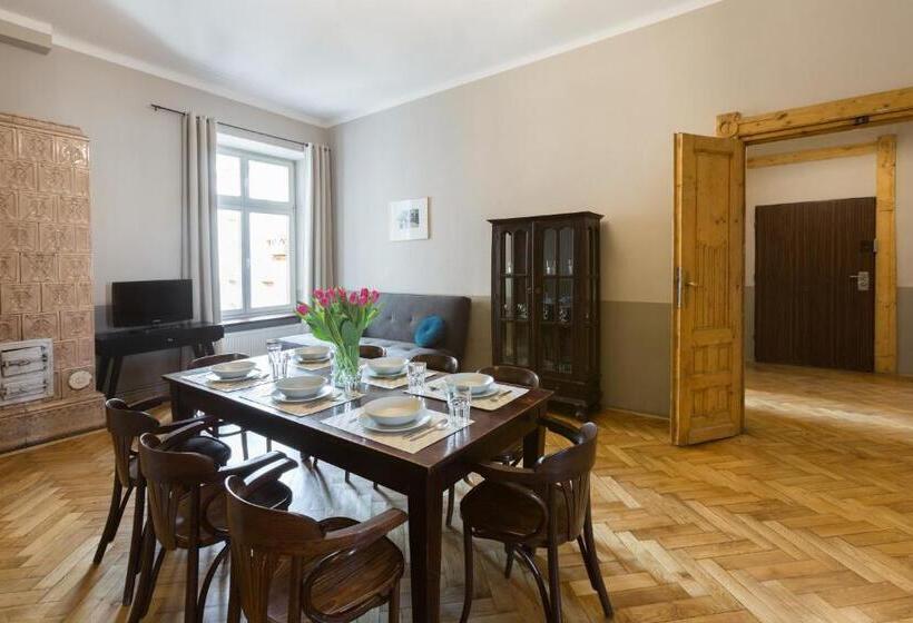 شقة 4 غرف, Antique Apartments Plac Szczepański