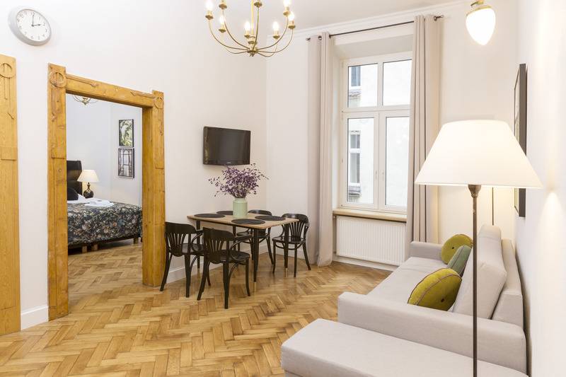 شقة غرفتين, Antique Apartments Plac Szczepański