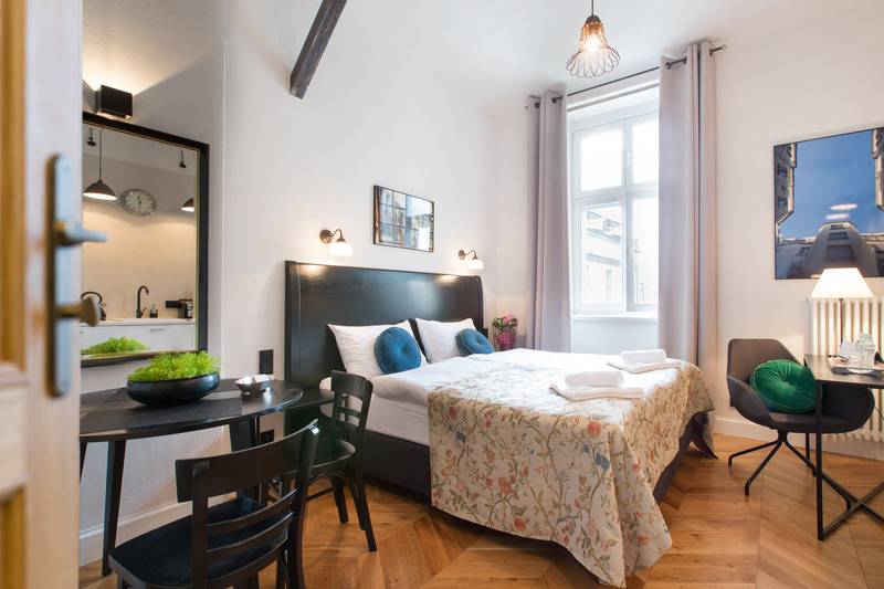 إستوديو قياسى, Antique Apartments Plac Szczepański