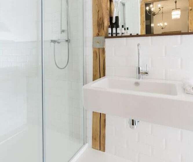 شقة غرفتين, Antique Apartments Plac Szczepański