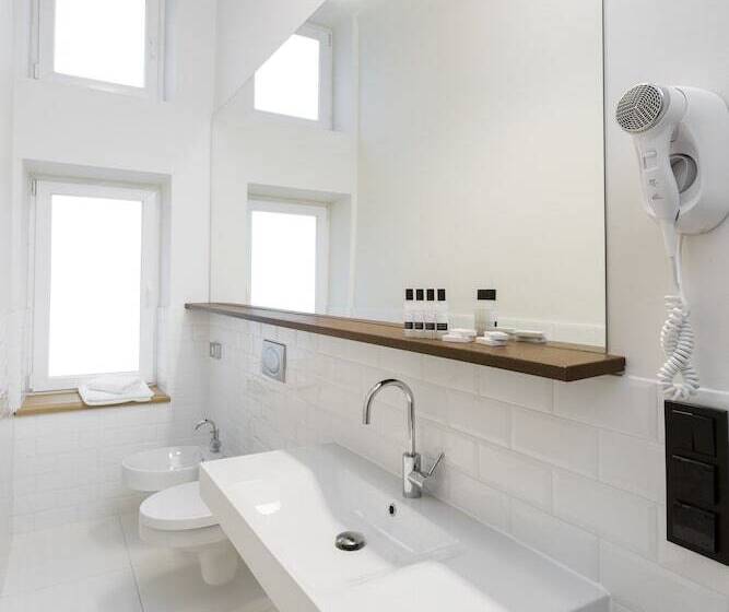 شقة غرفتين, Antique Apartments Plac Szczepański