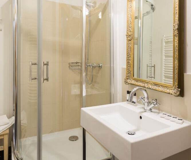 شقة 4 غرف, Antique Apartments Plac Szczepański