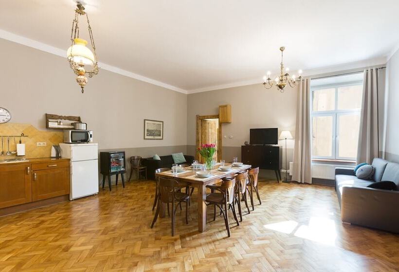 شقة 4 غرف, Antique Apartments Plac Szczepański