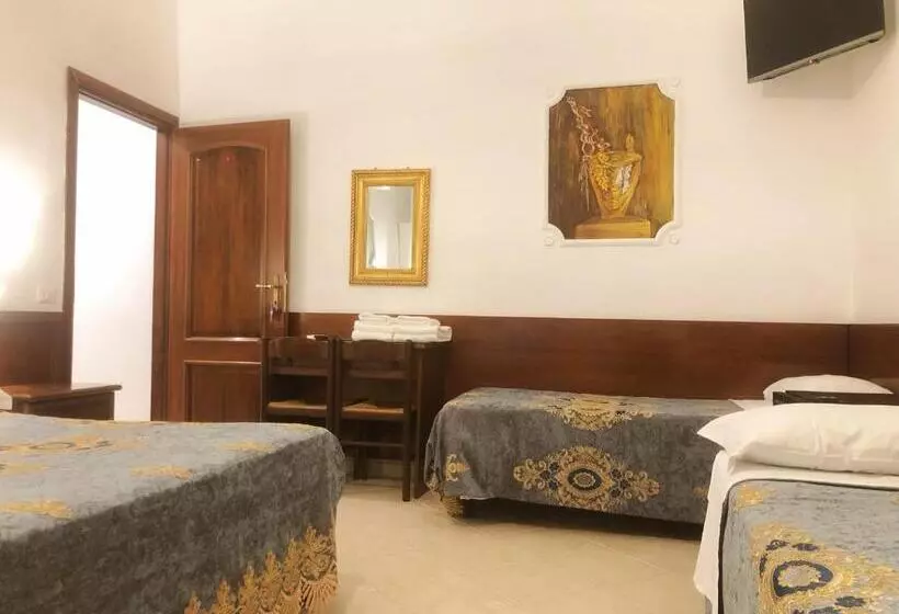 اتاق استاندارد چهار تخته, Hostel Cosmos