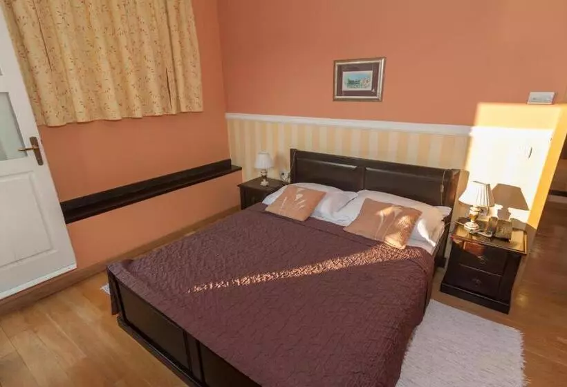 اتاق استاندارد, Boutique Hotel Villa Pattiera
