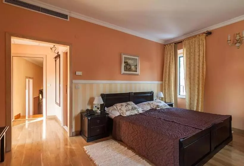 اتاق لوکس, Boutique Hotel Villa Pattiera