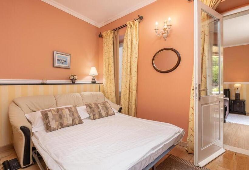 家庭间, Boutique Hotel Villa Pattiera