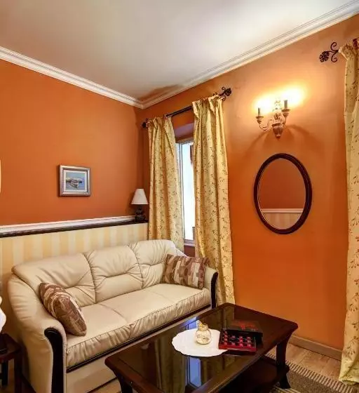 اتاق خانوادگی, Boutique Hotel Villa Pattiera