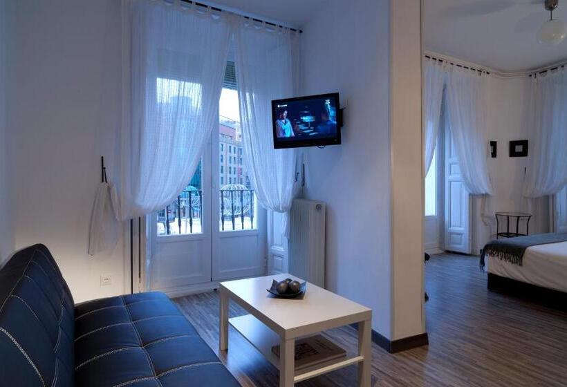 سوییت, Hostal Gala Madrid