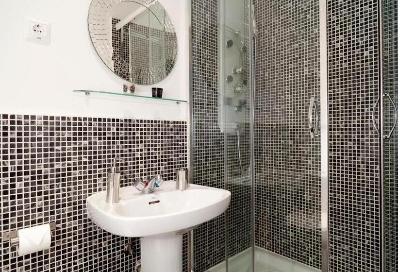 اتاق استاندارد, Hostal Gala Madrid