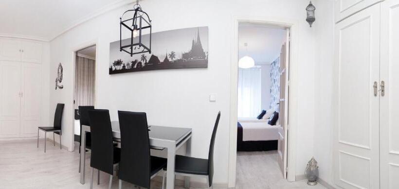 اتاق خانوادگی, Hostal Gala Madrid