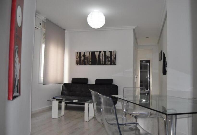 اتاق خانوادگی, Hostal Gala Madrid