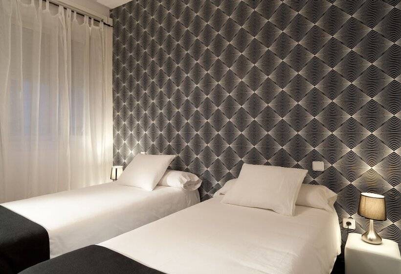 اتاق خانوادگی, Hostal Gala Madrid