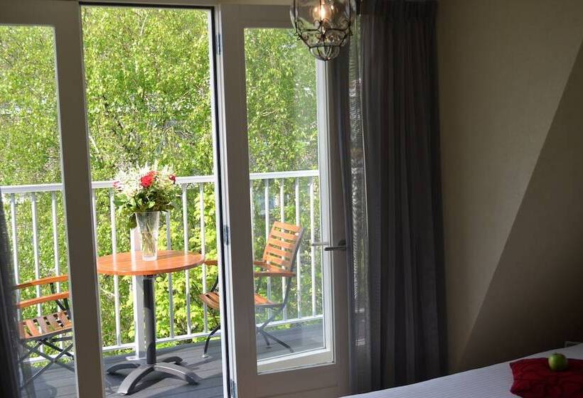 اتاق استاندارد با چشم‌انداز باغ, Alp