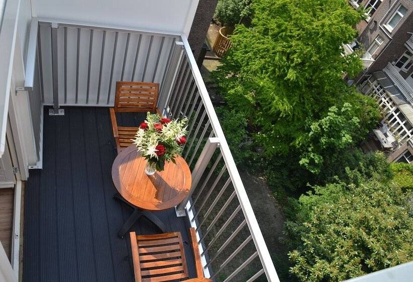 اتاق استاندارد با چشم‌انداز باغ, Alp