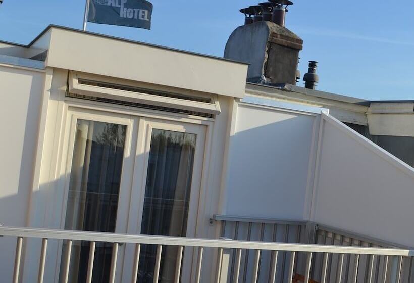 اتاق استاندارد با چشم‌انداز باغ, Alp