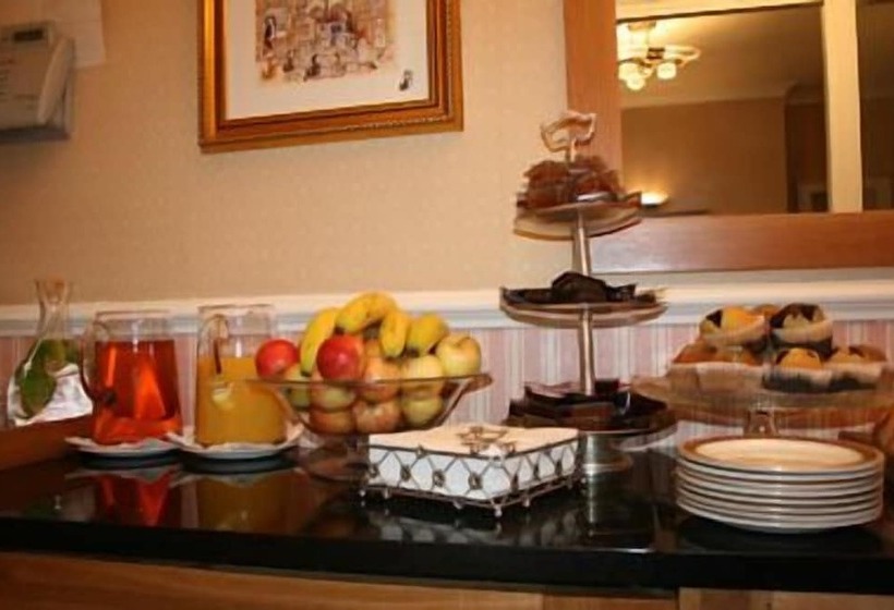 四人标准间, Avon