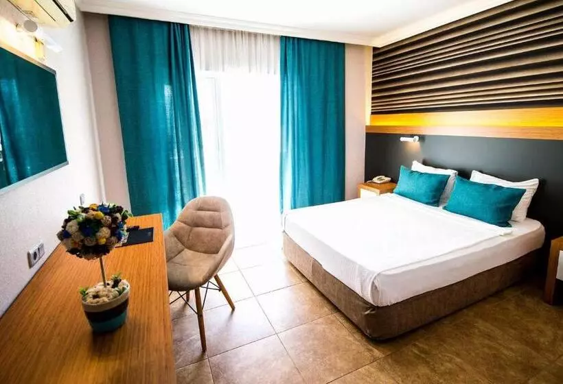 اتاق استاندارد سه نفره, Club Hotel Sunbel