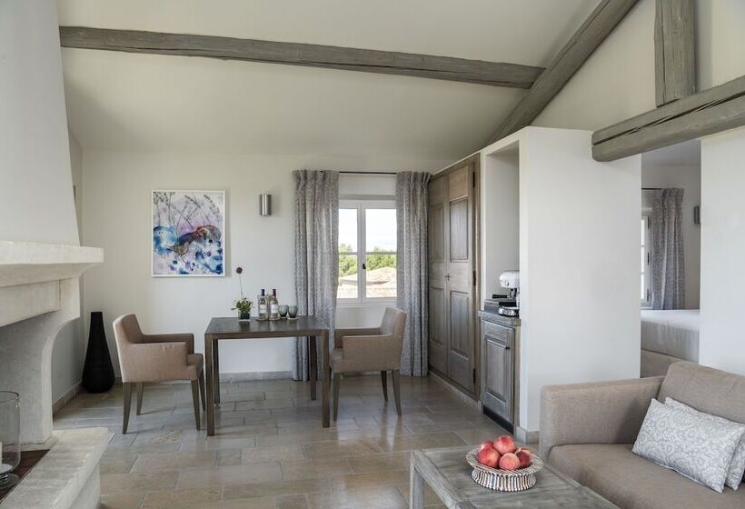 جناح, Coquillade Provence