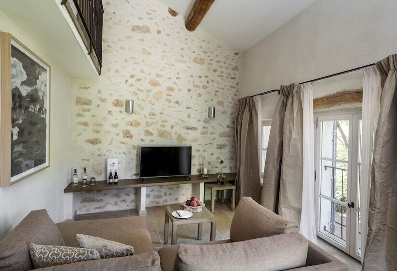 Люкс, Coquillade Provence