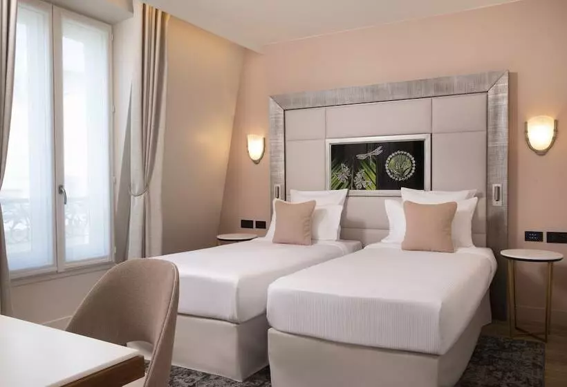 اتاق لوکس, Des Champs Elysees