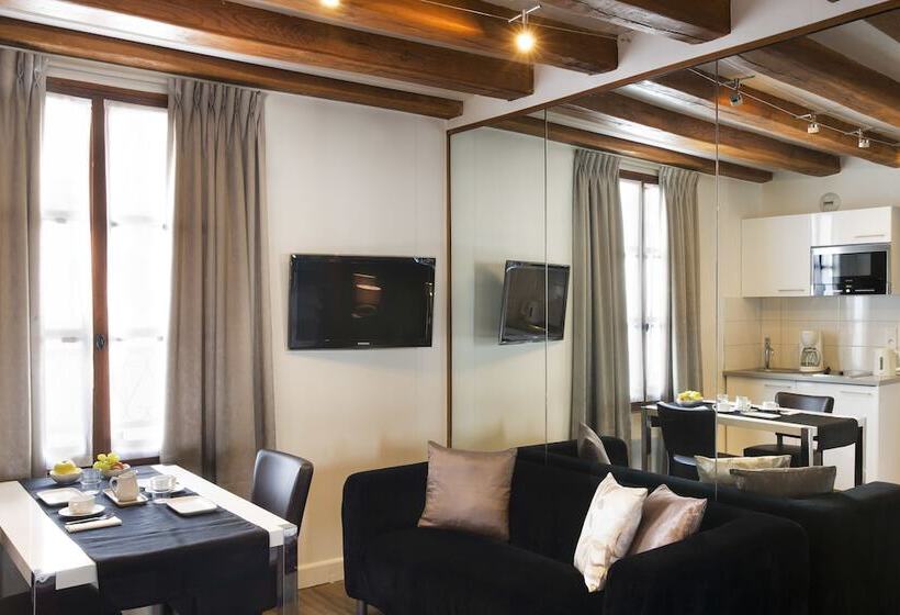 スタンダードスタジオ, Du Lion D Or Louvre