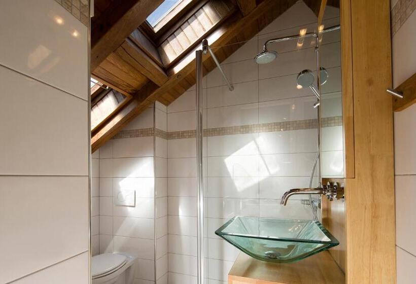 スタンダードスタジオ, Du Lion D Or Louvre