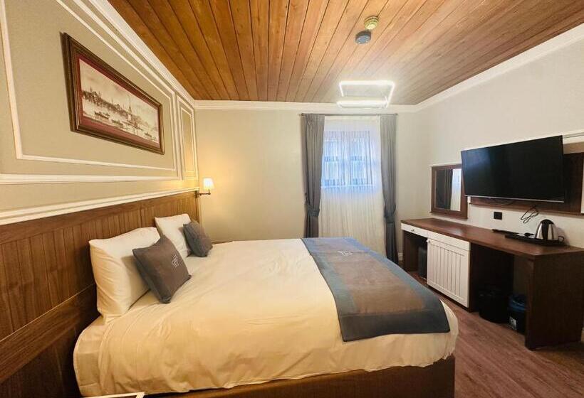 Superior Quadruple Room