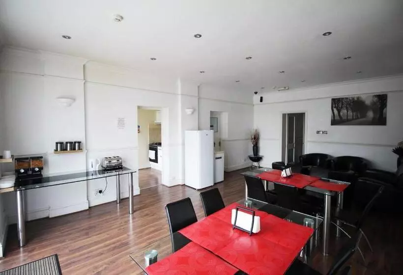 Standard-huone Jaettu Kylpyhuone, Flexistay Norbury Apart