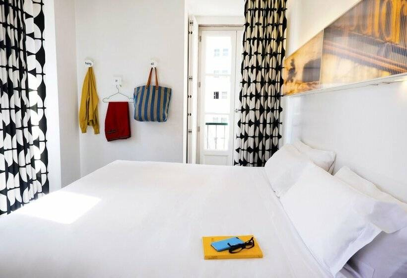 اتاق سوپریور, Gat Rossio