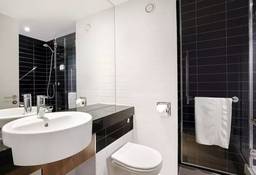 スタンダードルーム, Holiday Inn Express London Heathrow T5, An Ihg