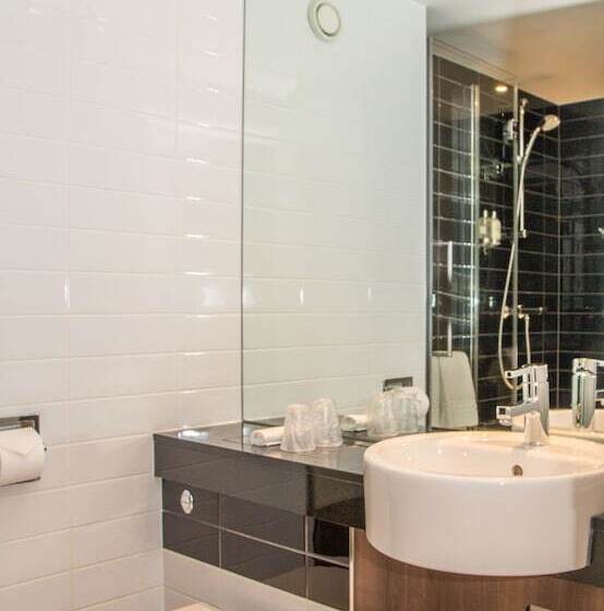 스탠다드 룸, Holiday Inn Express London Heathrow T5, An Ihg